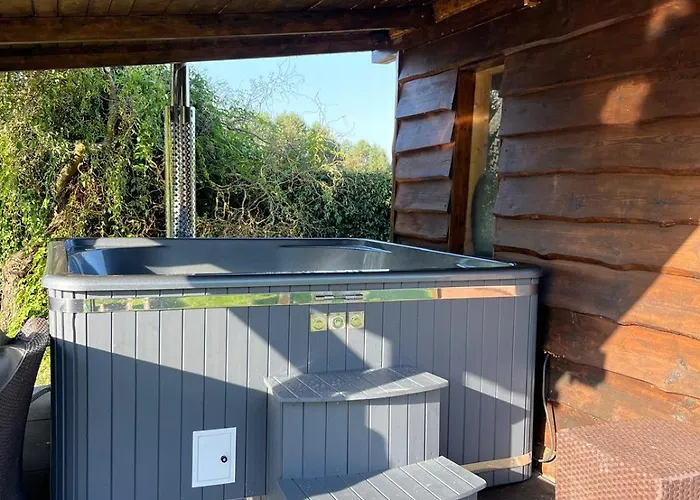 Dom Przy Lesie Godnowa